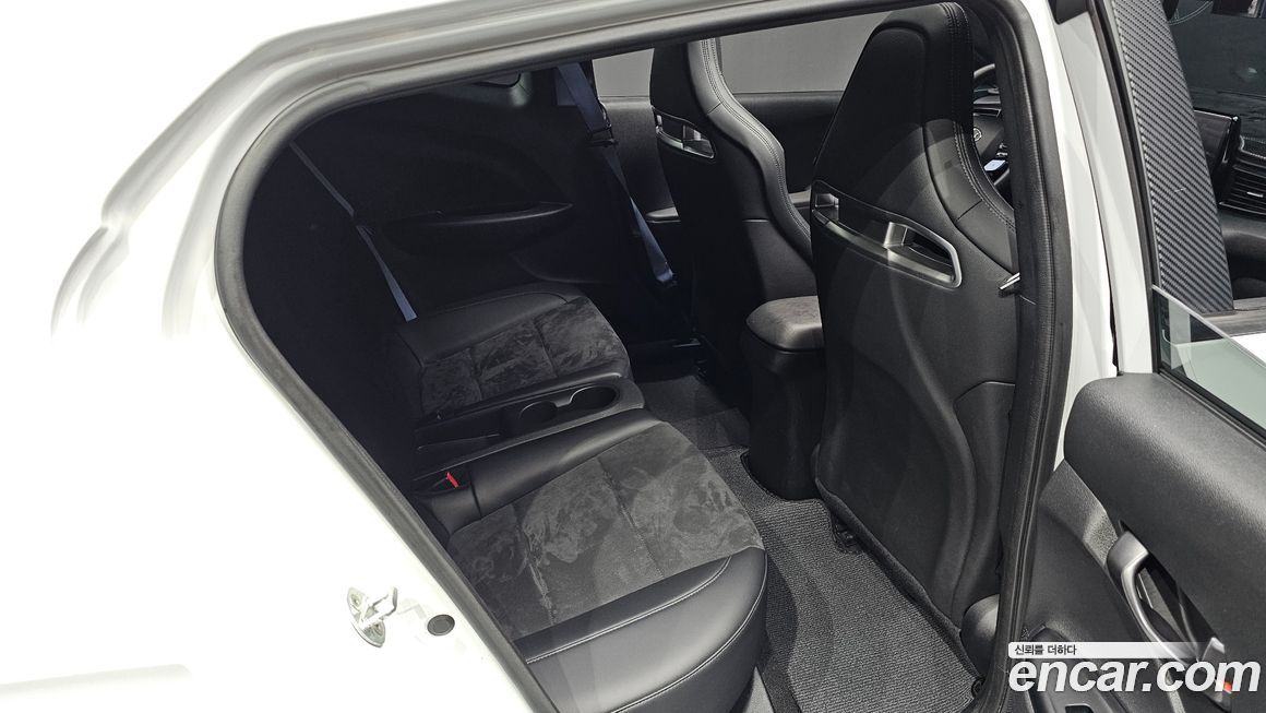 Hyundai Veloster 2021