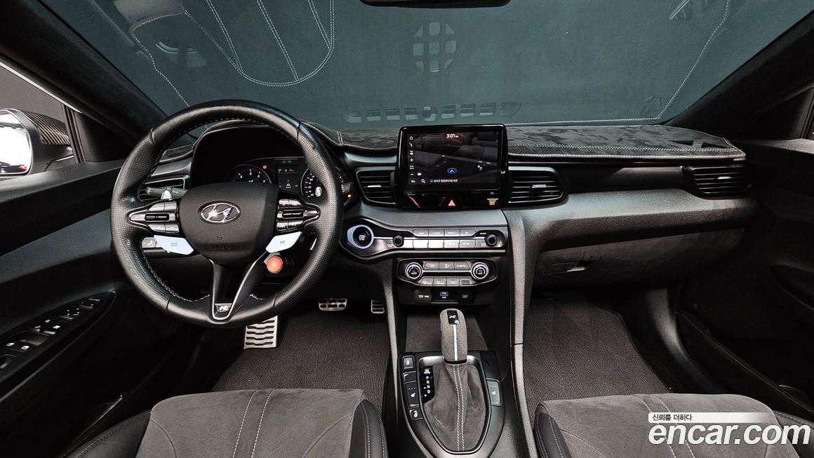 Hyundai Veloster 2021