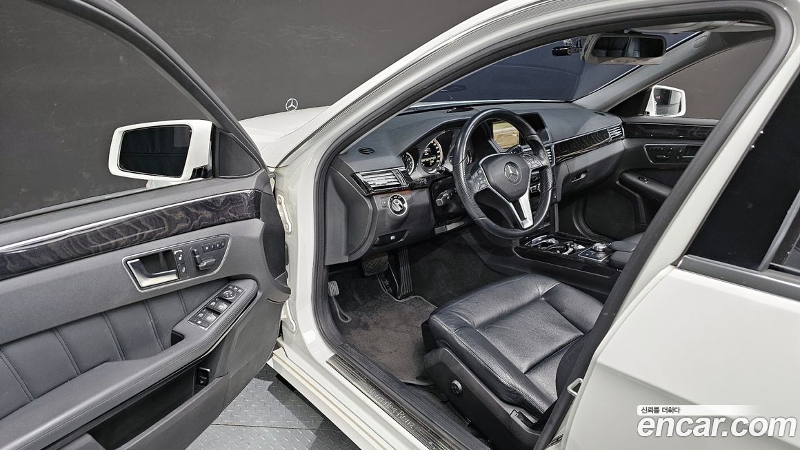 Mercedes-Benz E-Class 2013