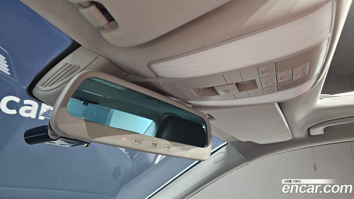 Mercedes-Benz E-Class 2013