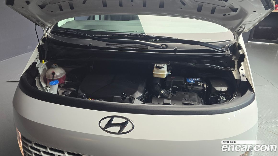Hyundai Staria 2022