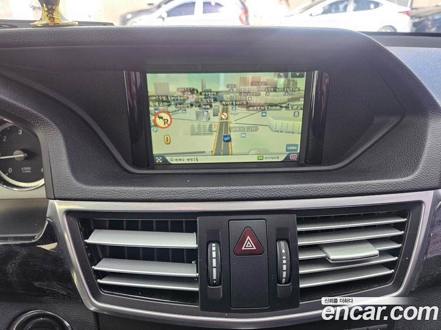 Mercedes-Benz E-Class 2013