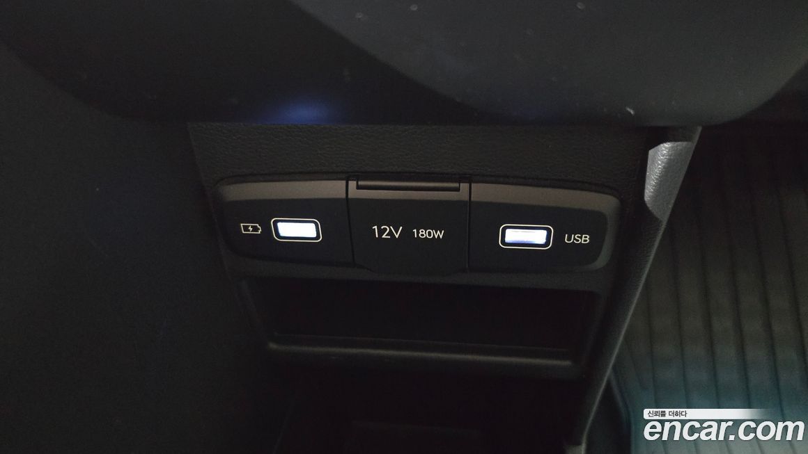 Hyundai Staria 2022