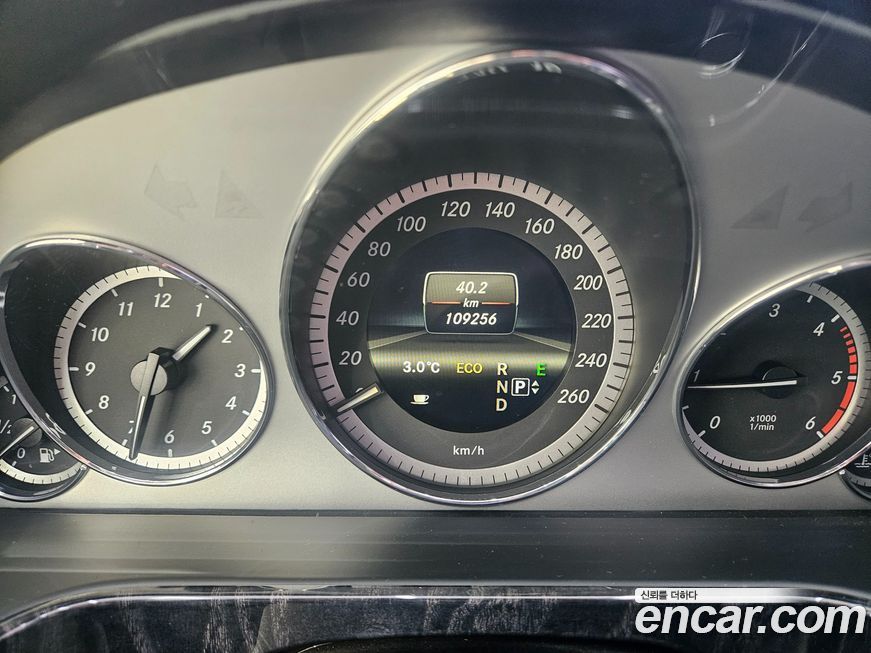 Mercedes-Benz E-Class 2013