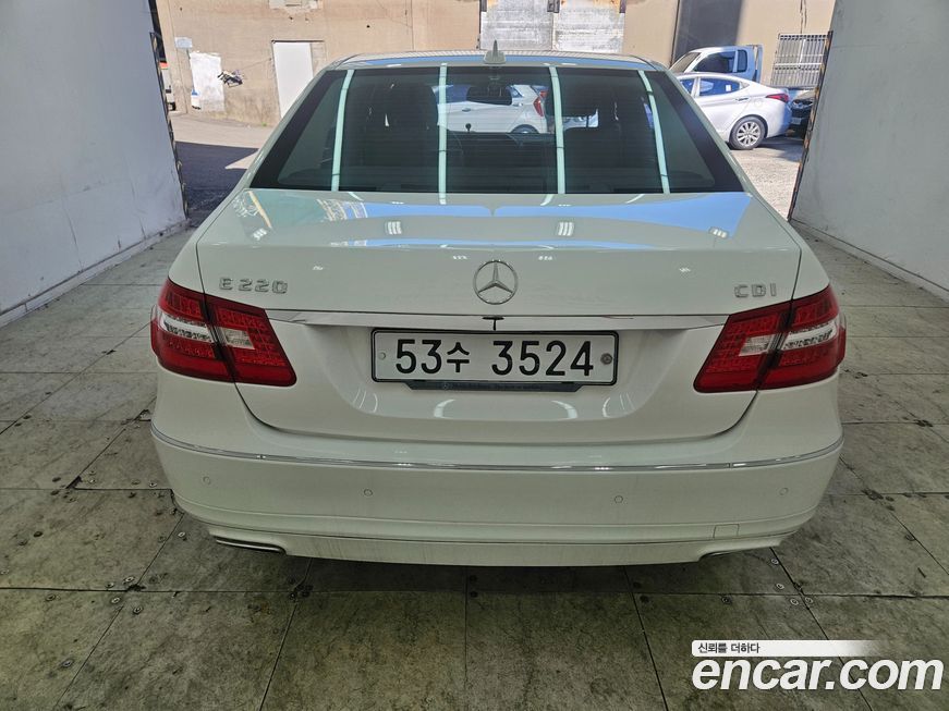 Mercedes-Benz E-Class 2013