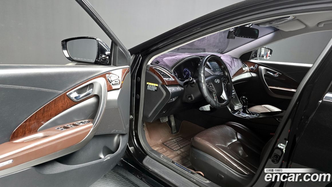 Hyundai Grandeur 2015