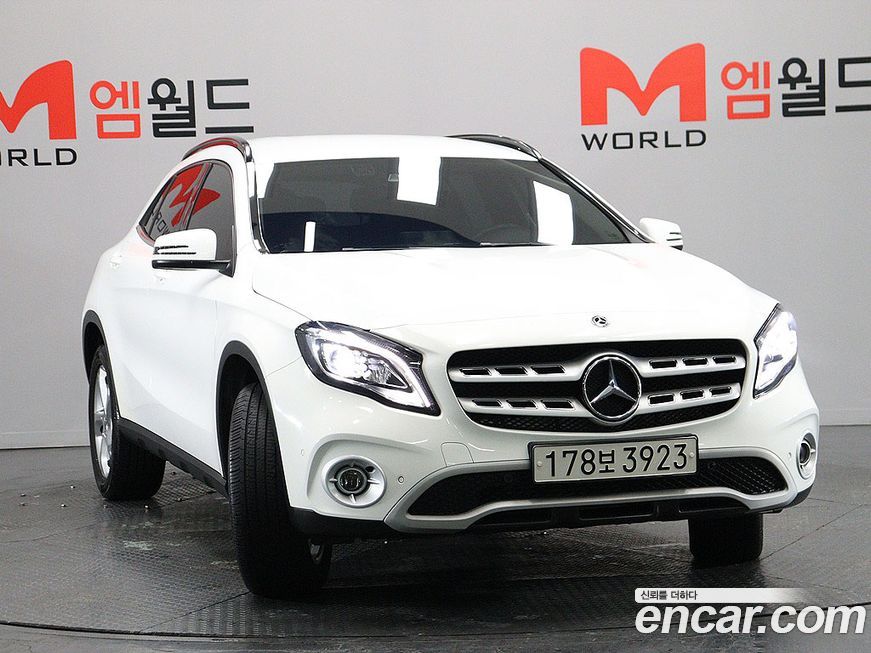 Mercedes-Benz GLA-Class 2019