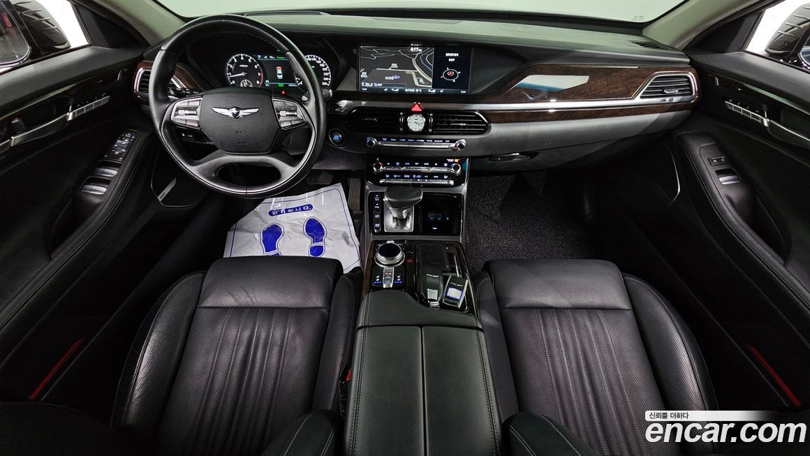 Genesis EQ900 2018