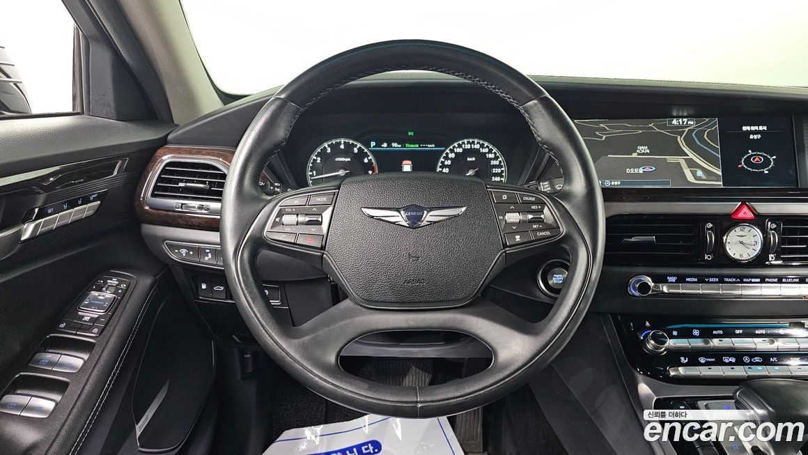 Genesis EQ900 2018