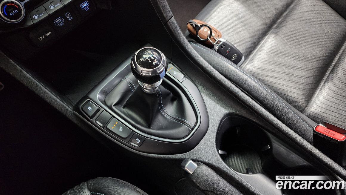 Hyundai Veloster 2019