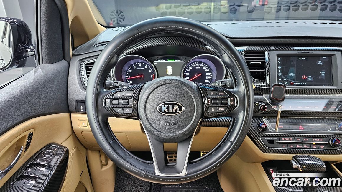 Kia Canival 2019