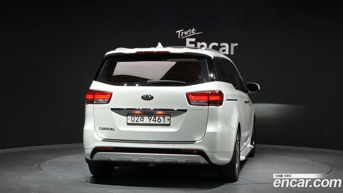 Kia Canival 2015