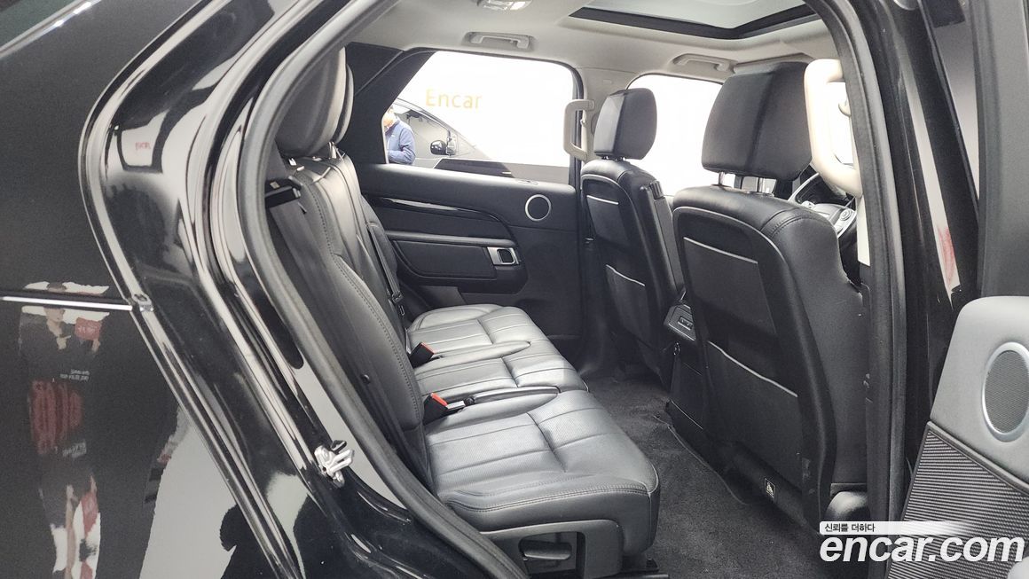 Land Rover Discovery 2018
