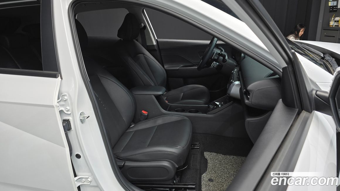Hyundai Kona 2025