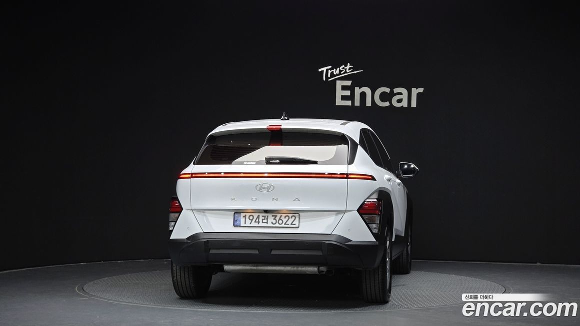 Hyundai Kona 2025
