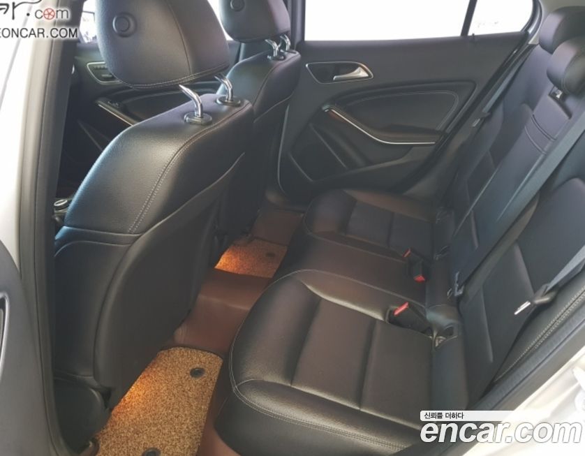 Mercedes-Benz GLA-Class 2016