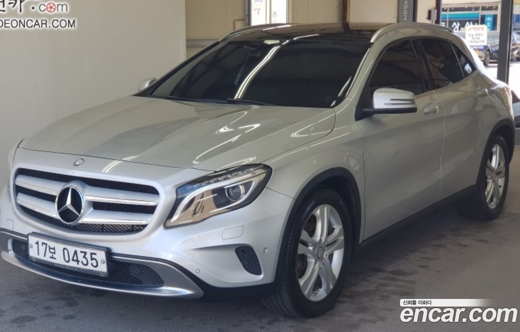 Mercedes-Benz GLA-Class 2016