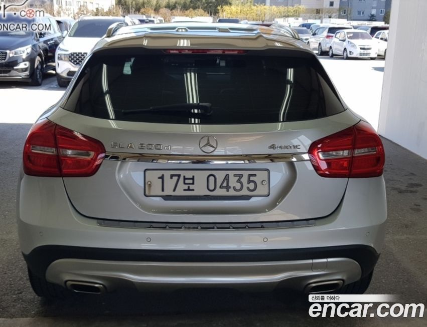 Mercedes-Benz GLA-Class 2016