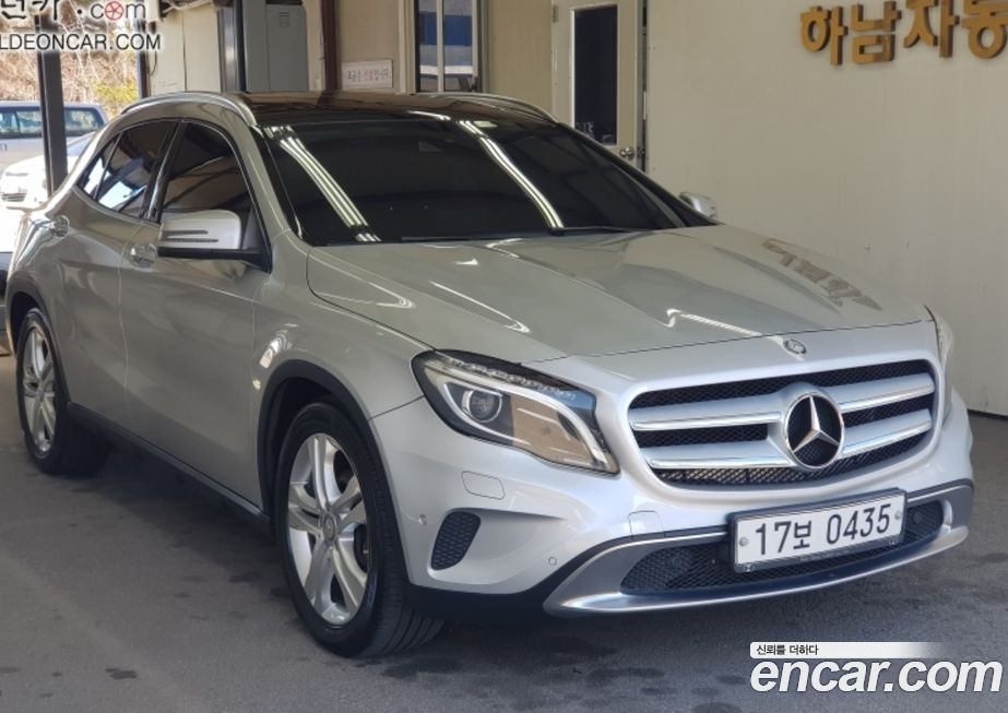 Mercedes-Benz GLA-Class 2016