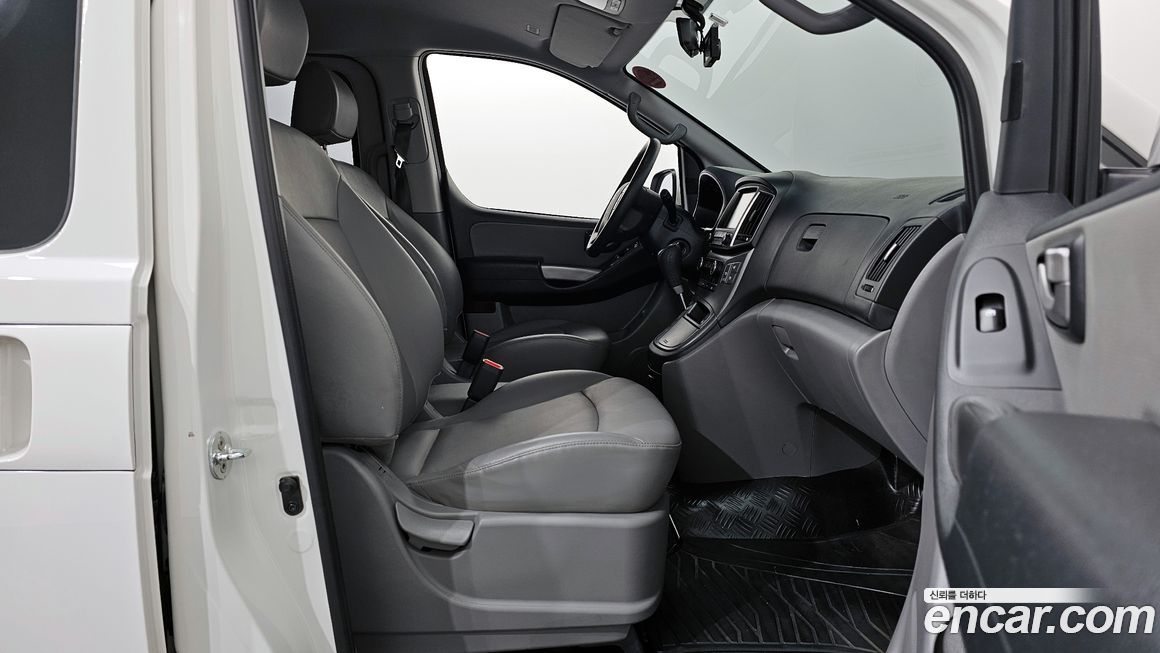 Hyundai Starex 2021