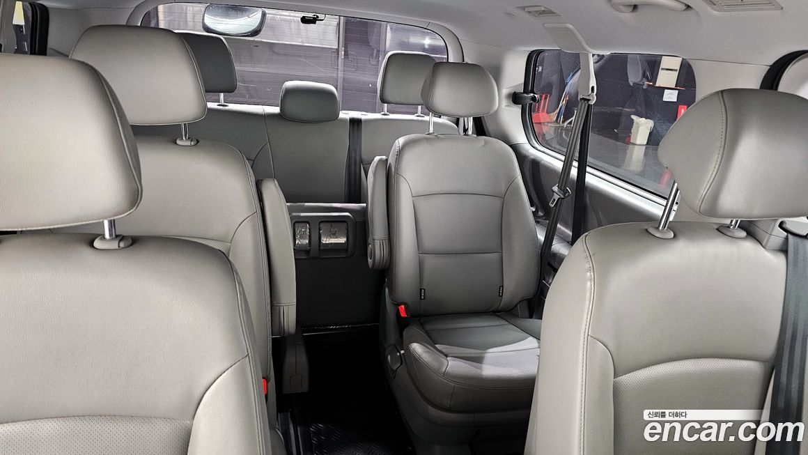 Hyundai Starex 2021
