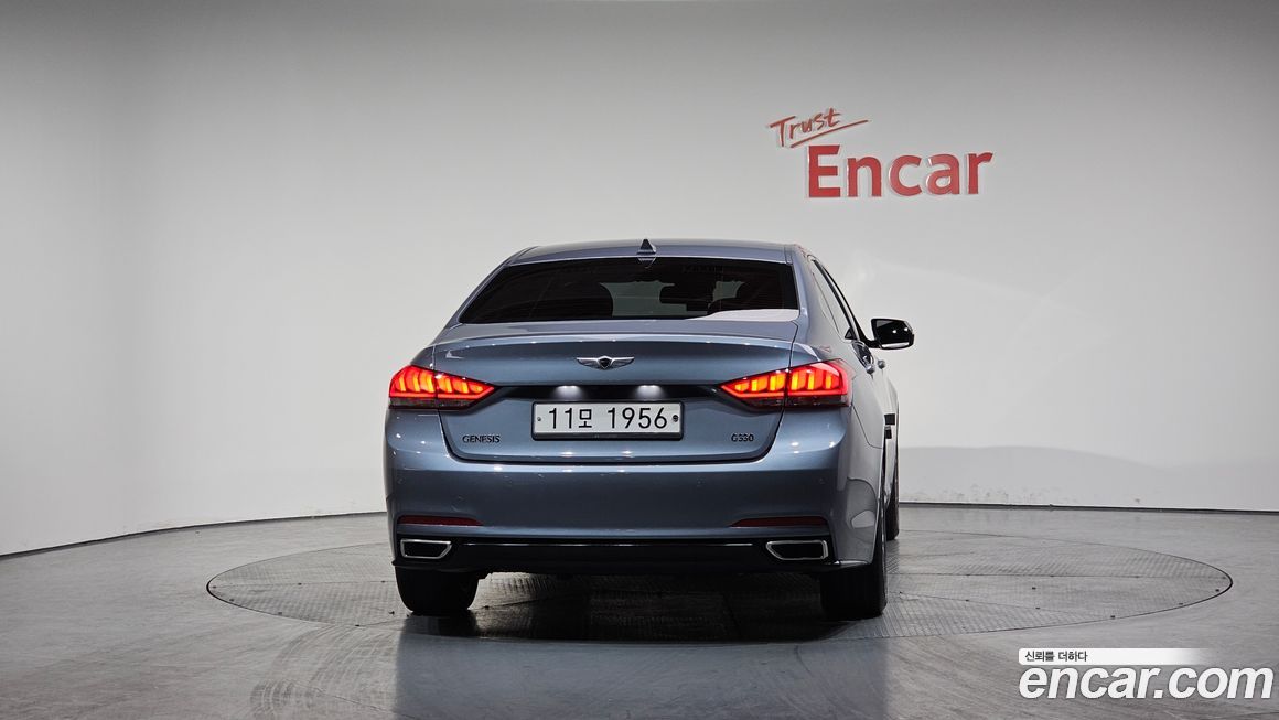Hyundai Genesis 2016