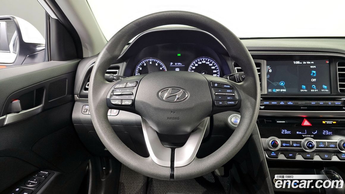 Hyundai AVANTE 2019
