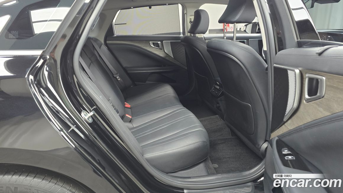 Kia K8 2023