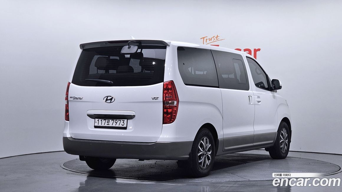 Hyundai Starex 2021