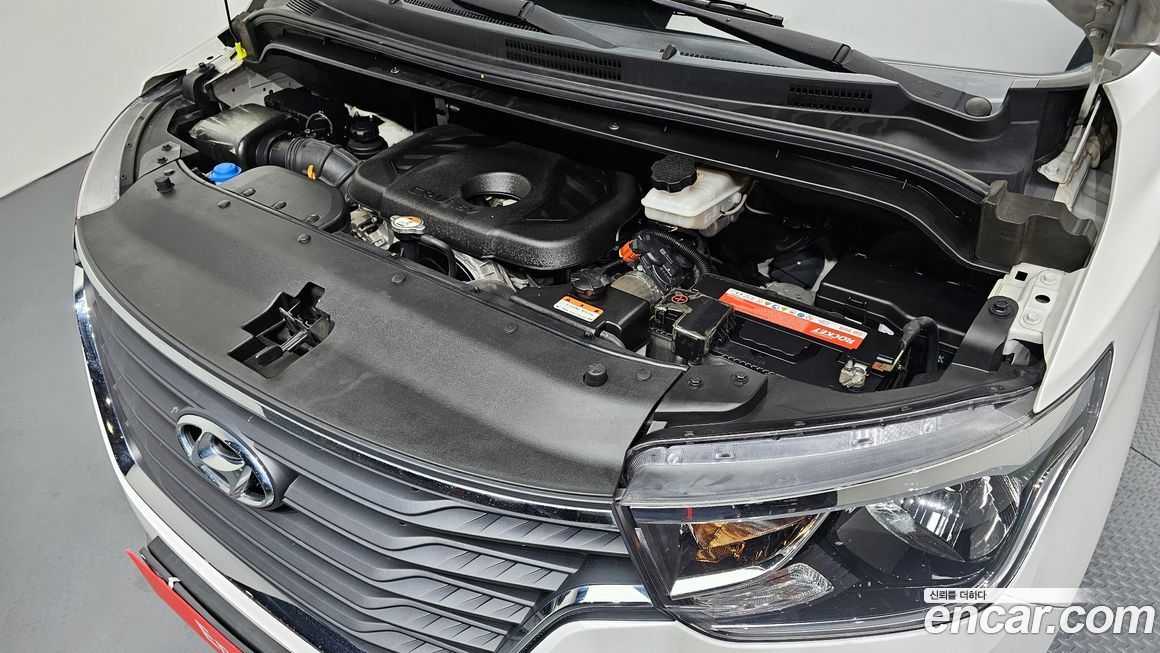 Hyundai Starex 2021