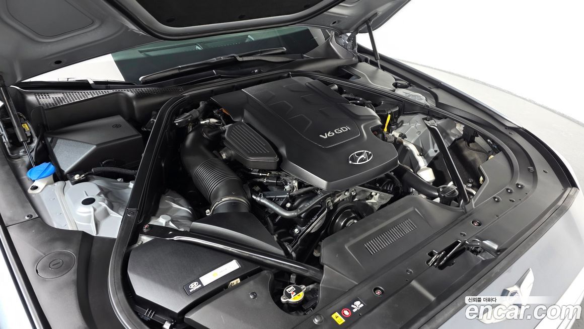 Hyundai Genesis 2016