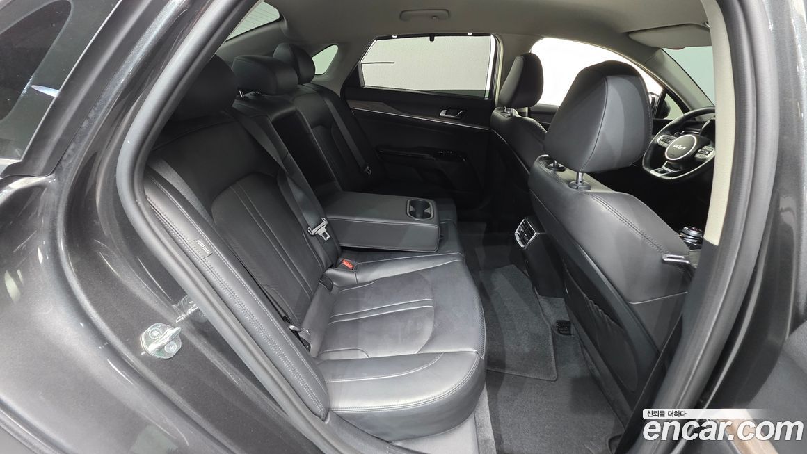 Kia K5 2023