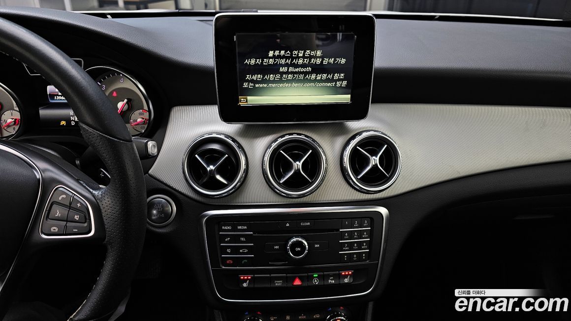 Mercedes-Benz GLA-Class 2017