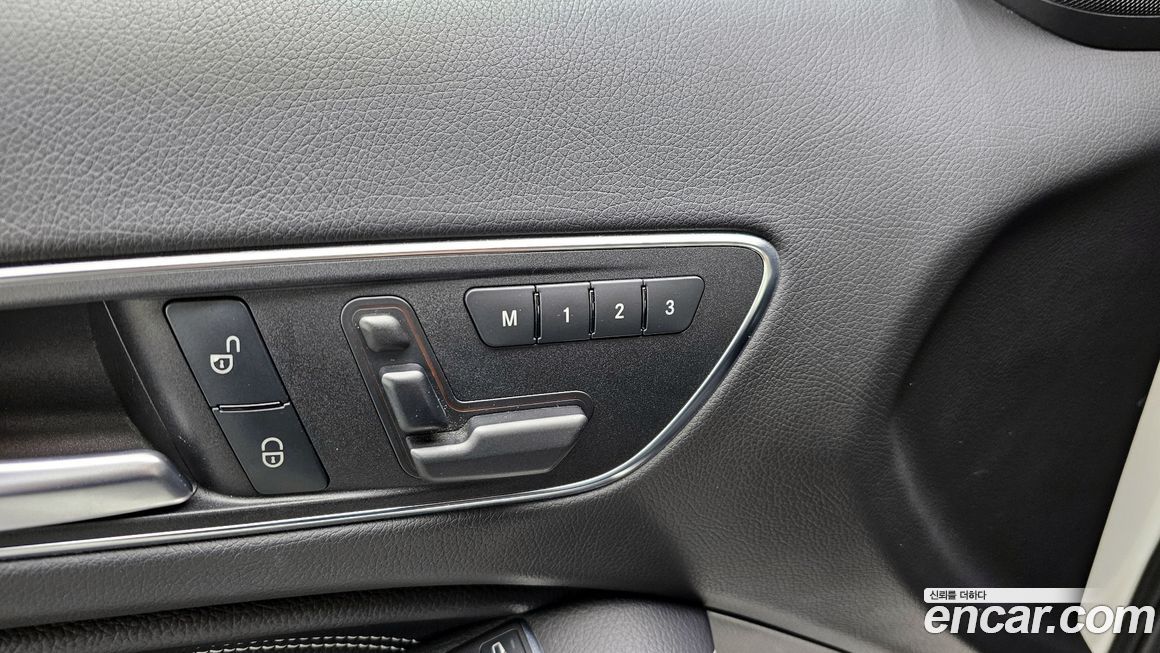 Mercedes-Benz GLA-Class 2017