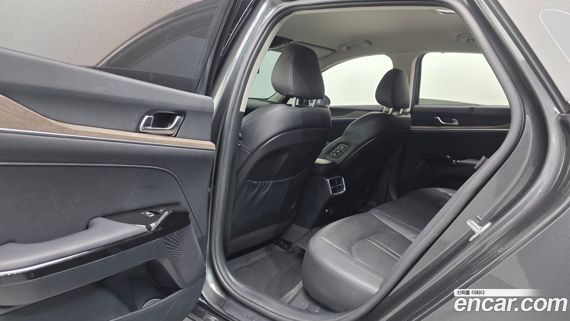 Kia K5 2023