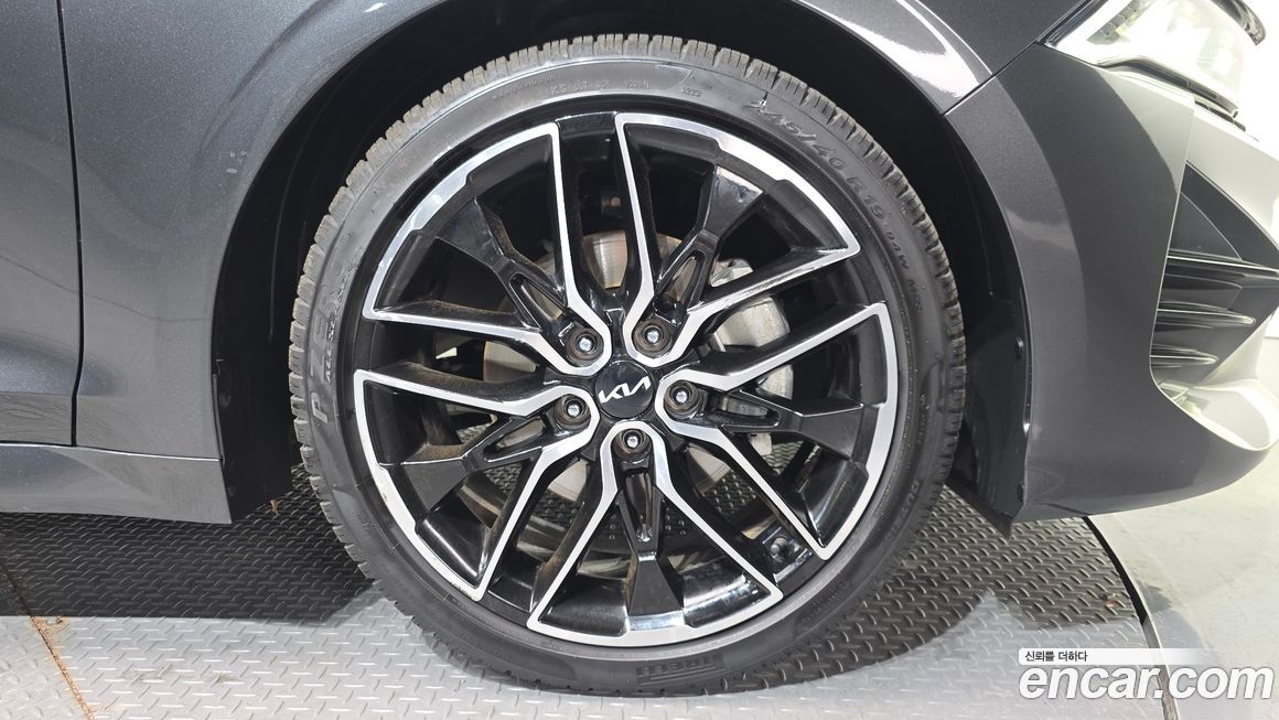 Kia K5 2023