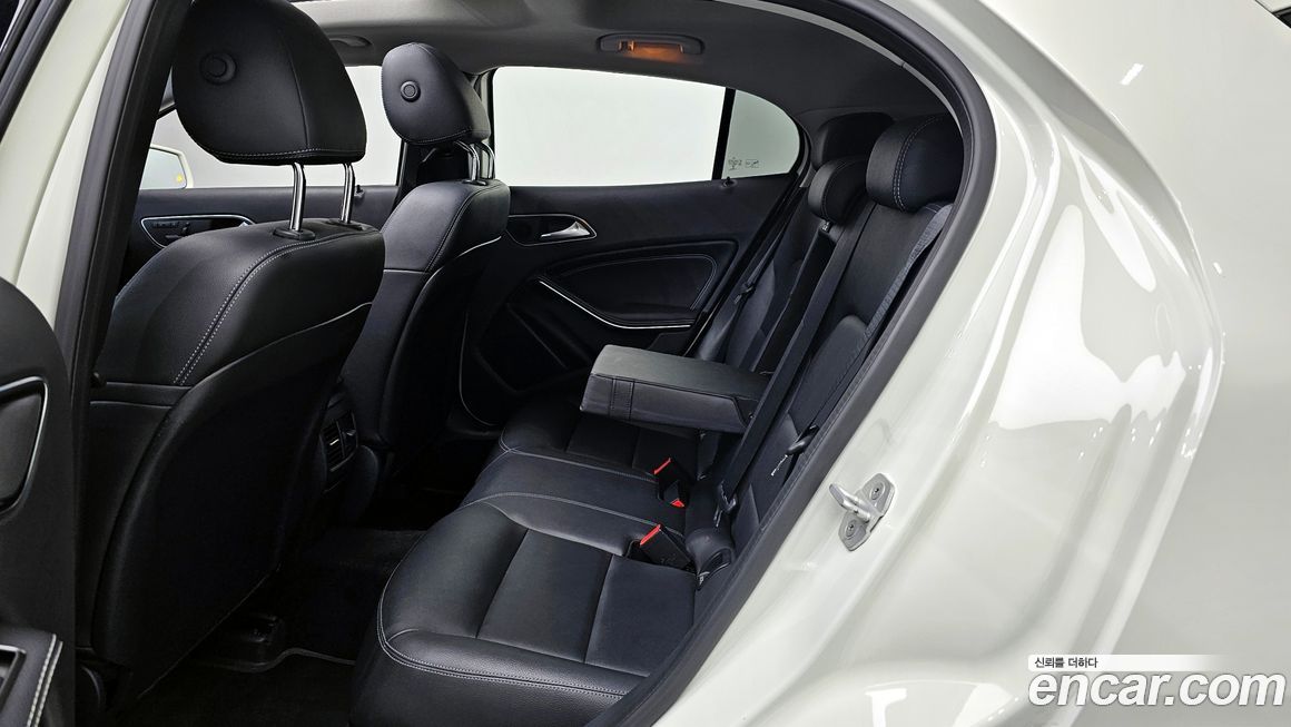 Mercedes-Benz GLA-Class 2017