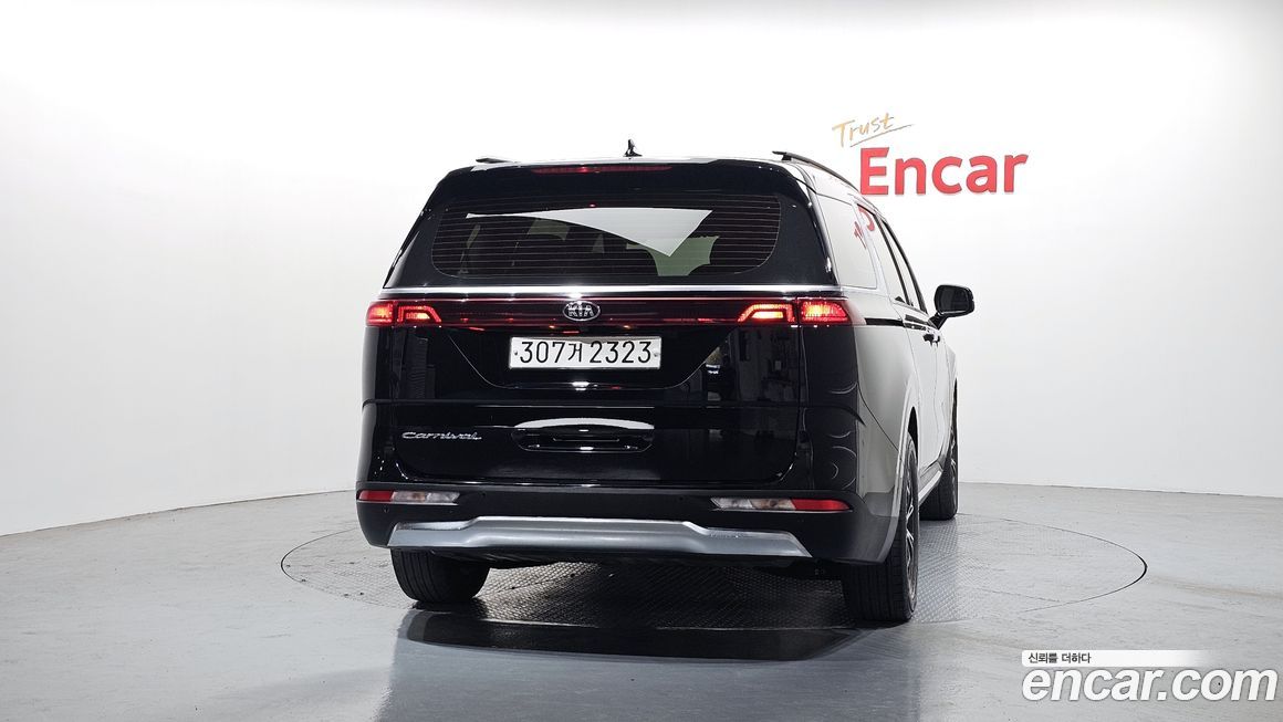 Kia Canival 2021