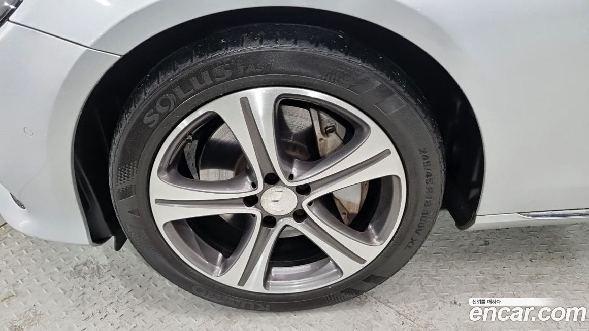 Mercedes-Benz E-Class 2018