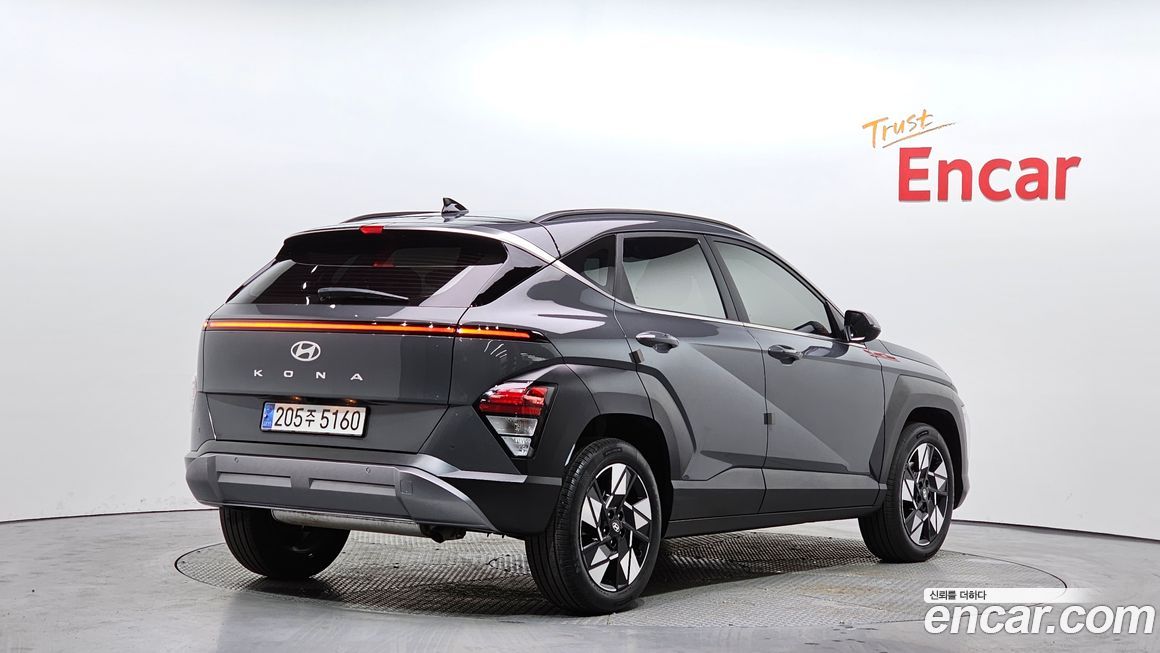 Hyundai Kona 2025