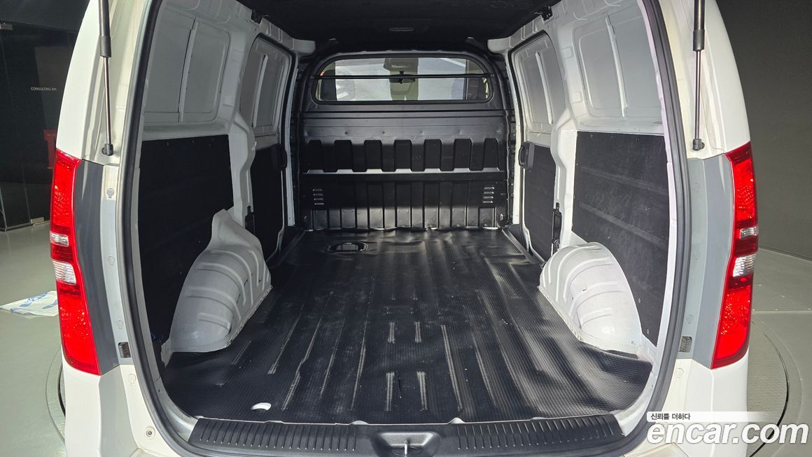 Hyundai Starex 2019
