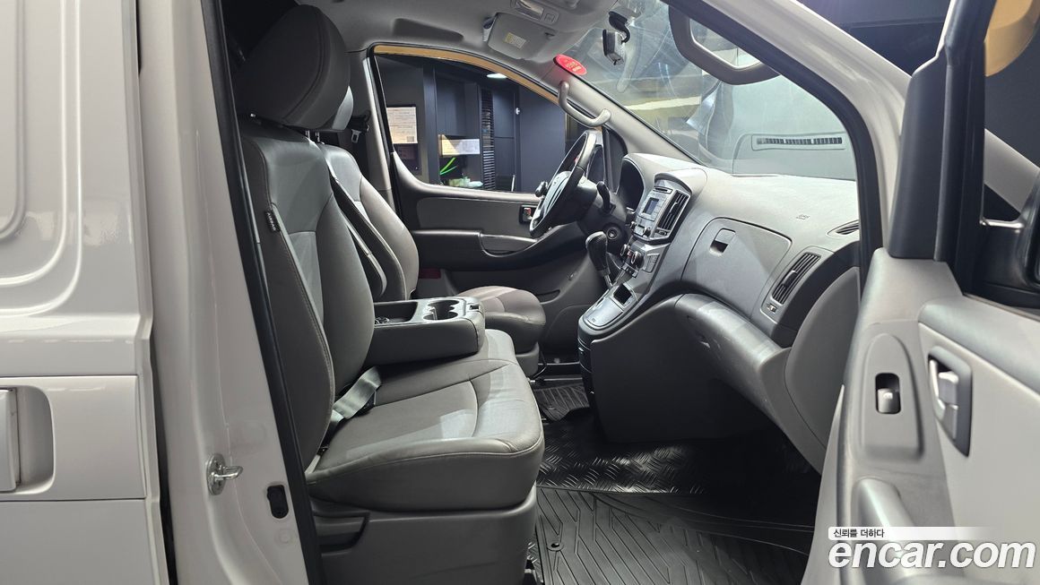 Hyundai Starex 2019