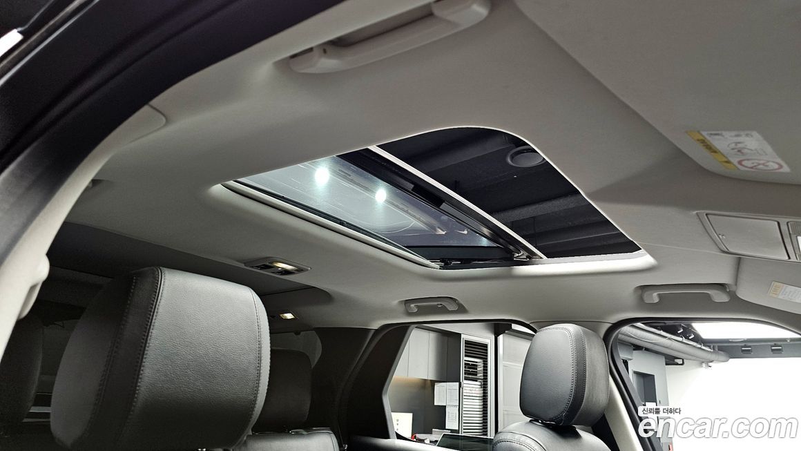 Land Rover Discovery 2018