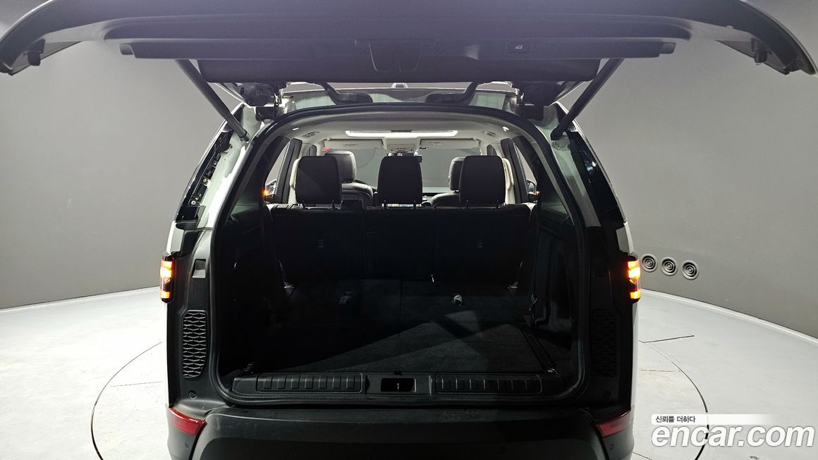 Land Rover Discovery 2018