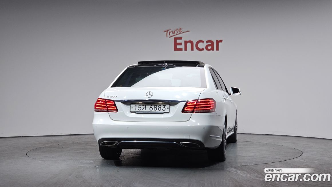 Mercedes-Benz E-Class 2015