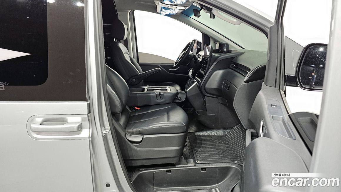 Hyundai Staria 2024