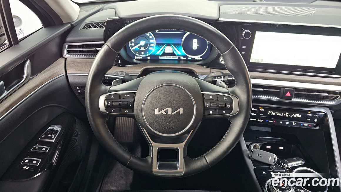 Kia K5 2023