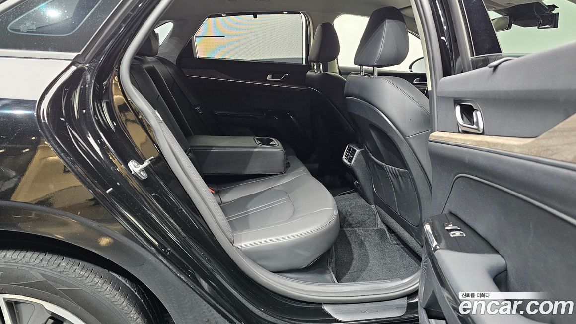 Kia K5 2023