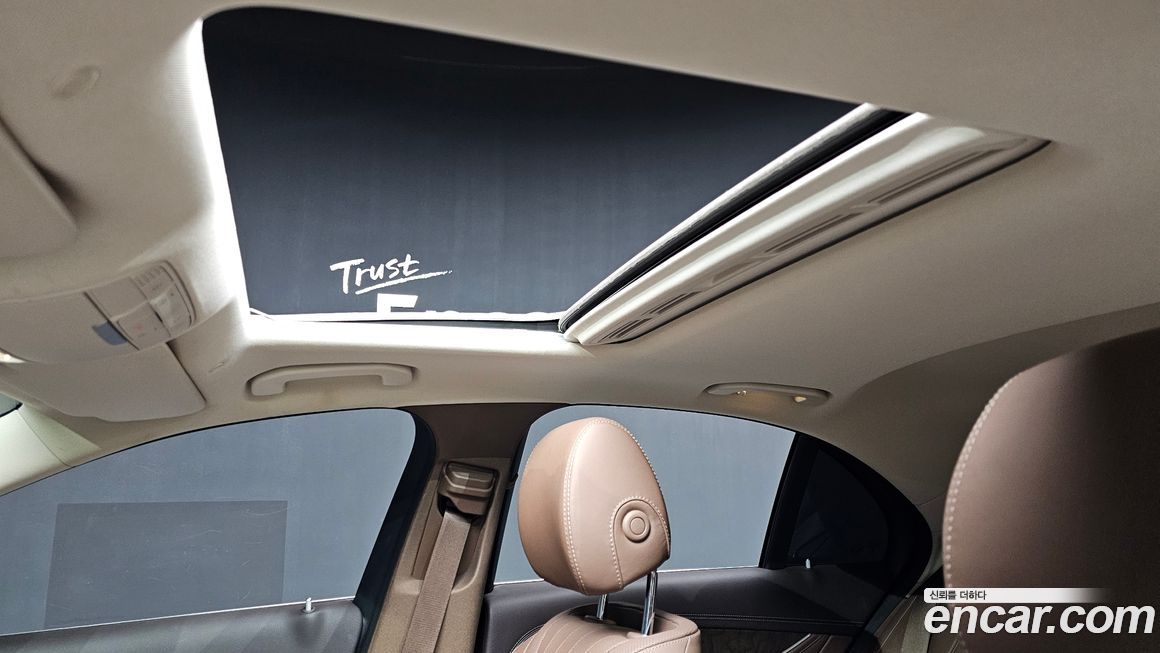 Mercedes-Benz E-Class 2019