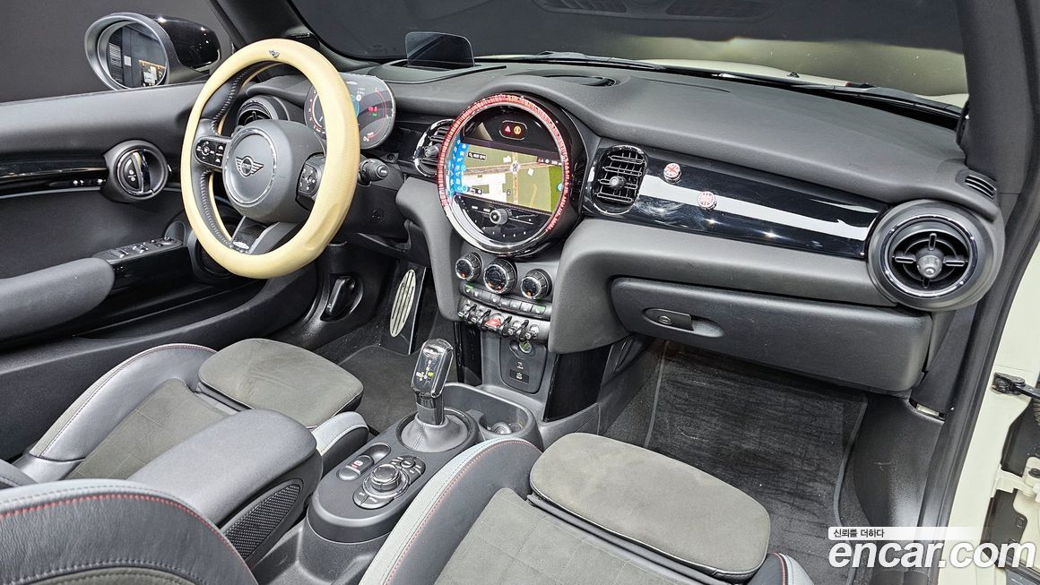 Mini Cooper Convertible 2023